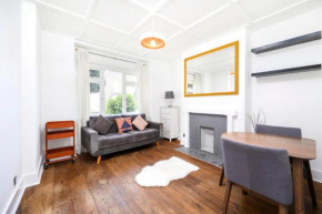 Beautiful Modern One Bedroom Flat